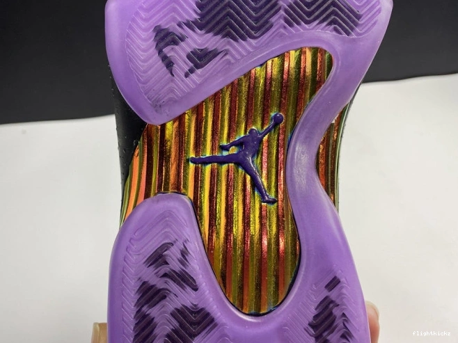 14 '' RETRO JORDAN CV2469-001 AIR DOERNBECHER 1011